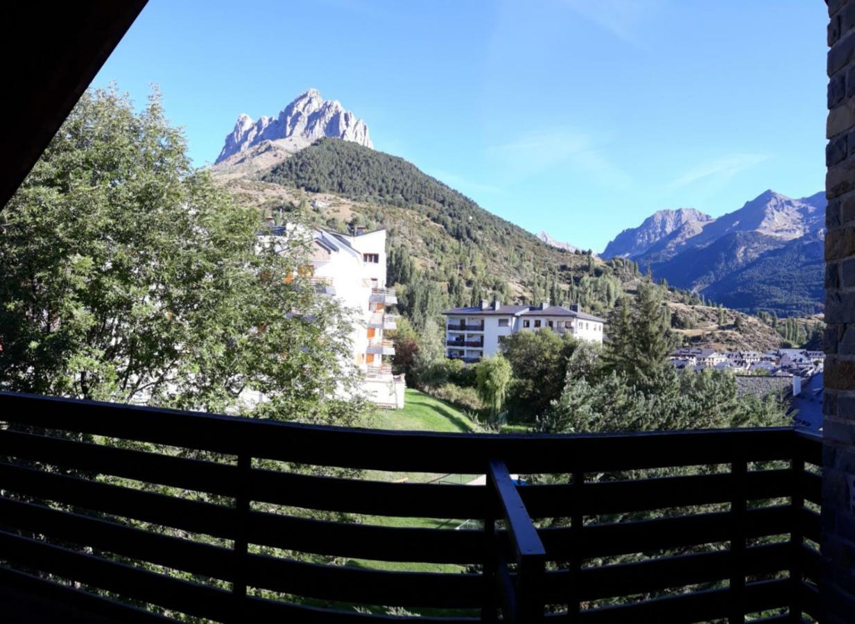 Excelsior. Espectacular Y Exclusivo Apartamento En Sallent De Gallego. Kültér fotó